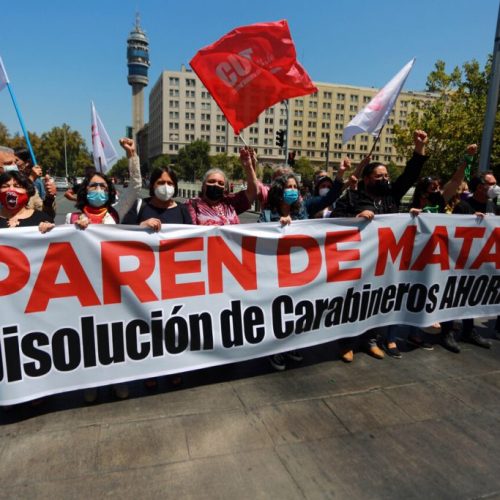 [El Desconcierto] “Paren de matar”: organizaciones y parlamentarios entregan carta a Piñera para exigir que se detenga la represión policial